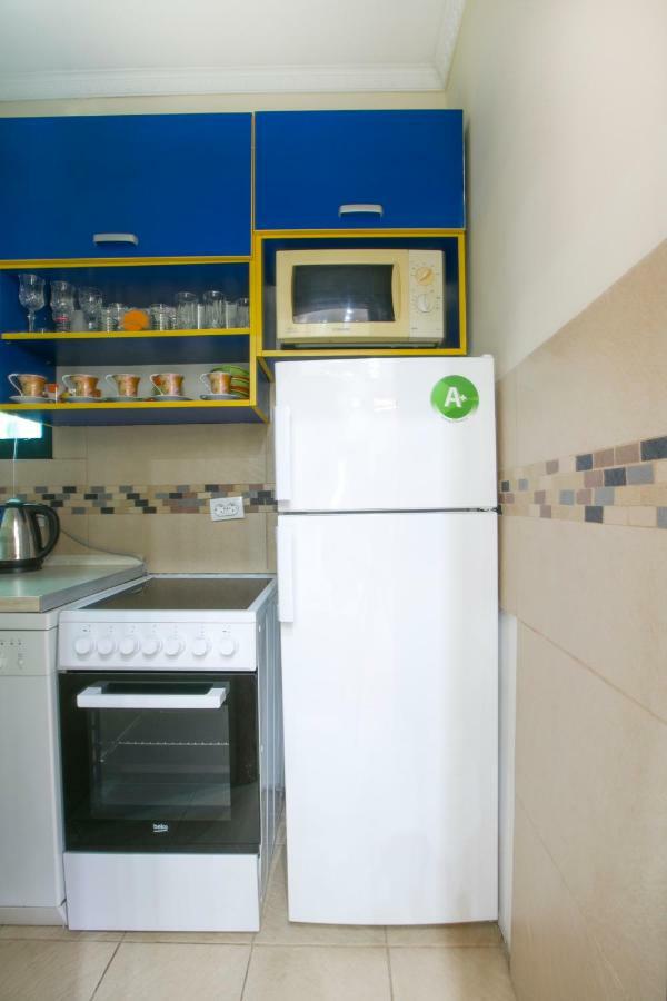 Apartments Holiday Lux Sutomore Exterior foto