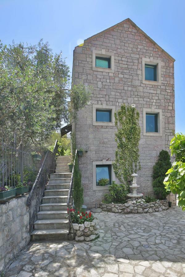 Apartments Holiday Lux Sutomore Exterior foto